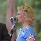 Fleur Seule — La Mer